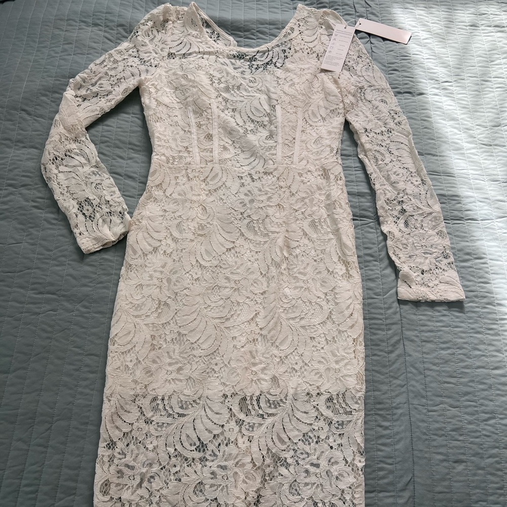 XS  White lace midi dress
